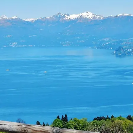 Hills | Lakeview Lejlighed