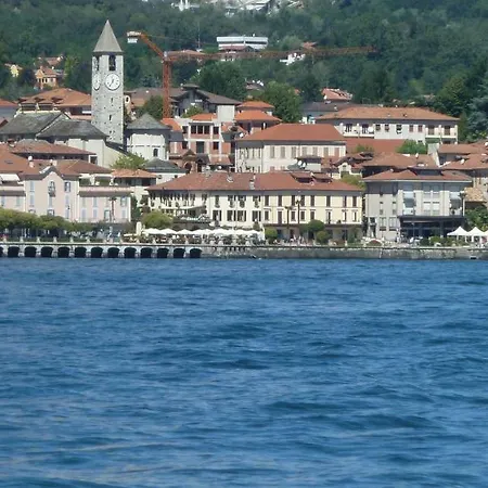 Hills | Lakeview Apartment Baveno