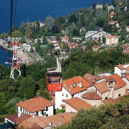 Hills | Lakeview Appartamento