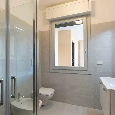 Hills | Lakeview Lejlighed