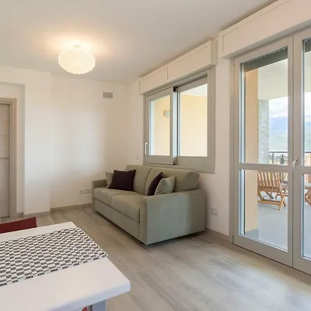 Apartment Hills | Lakeview Baveno